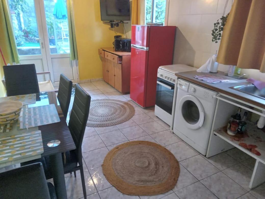 Le Calme Apartment Saint-Joseph Luaran gambar